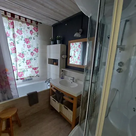 Au Bonheur Fait Maison Bed and breakfast Saint-Maurice-sur-Moselle